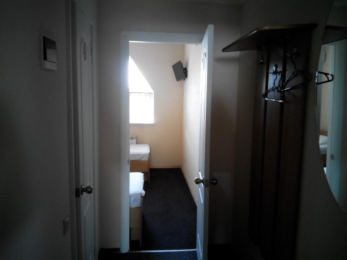 Hostel Krivoy Rog Bagian luar foto
